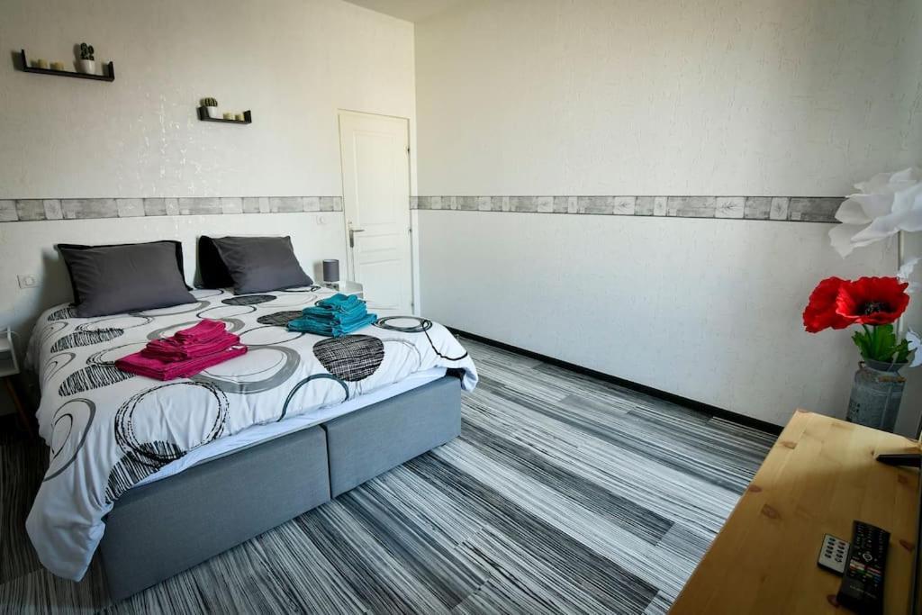 Grand Appartement De Haut Standing En Centre-Ville Montlucon Exterior photo